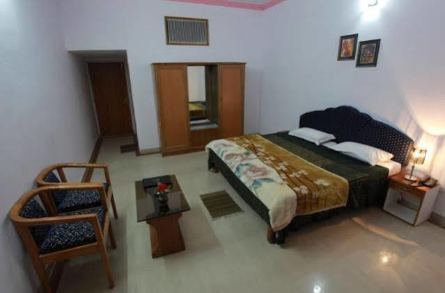 Hotel Surya Khajurāho المظهر الخارجي الصورة
